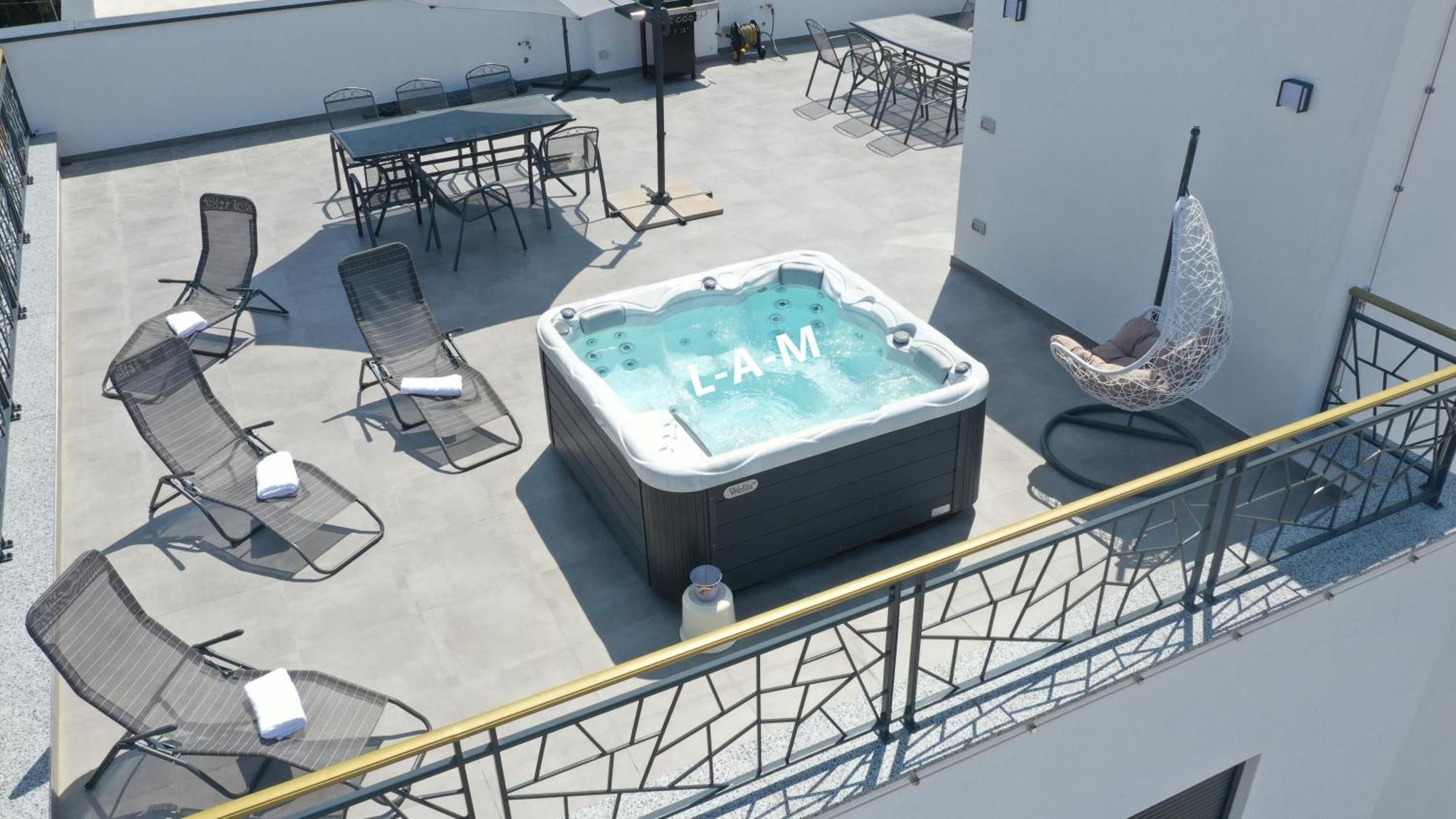 Apartment L-a-m *